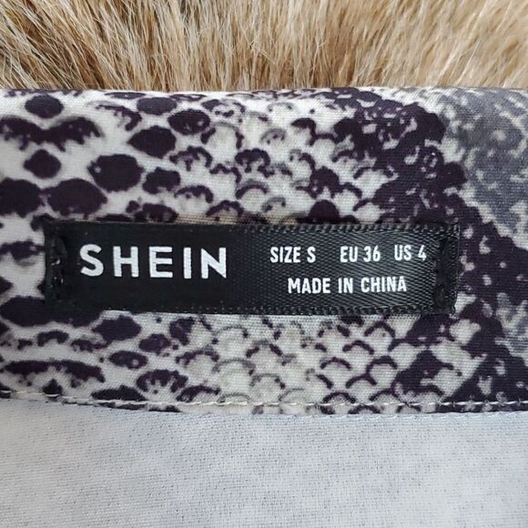Shein Button down Cropped Shirt - Picture 5 of 9